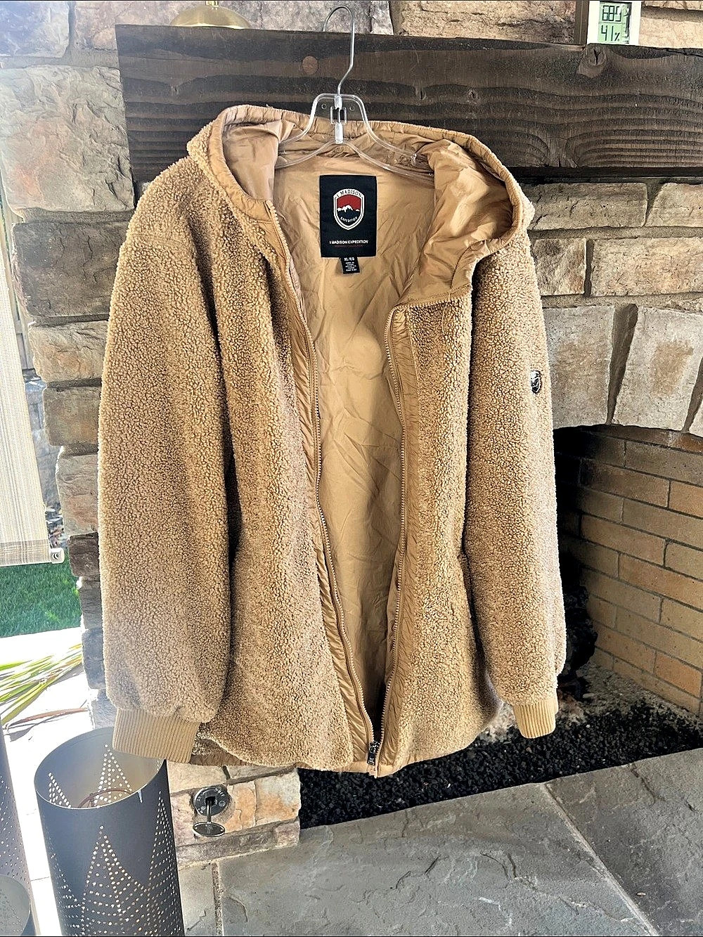 1 Madison Expedition Heritage Collection Hooded Teddy Jacket Brown XL Like New